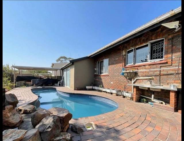 3 BEDROOM PROPERTY TO RENT IN BLUFF